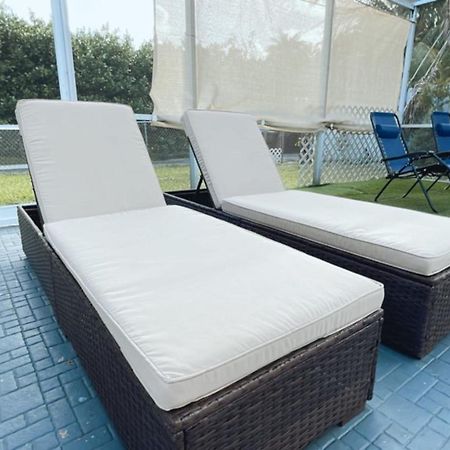 Pool Vacation Villa Hollywood Bagian luar foto