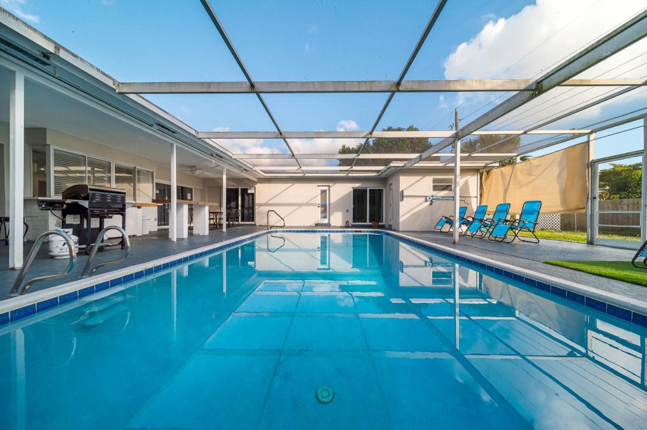 Pool Vacation Villa Hollywood Bagian luar foto