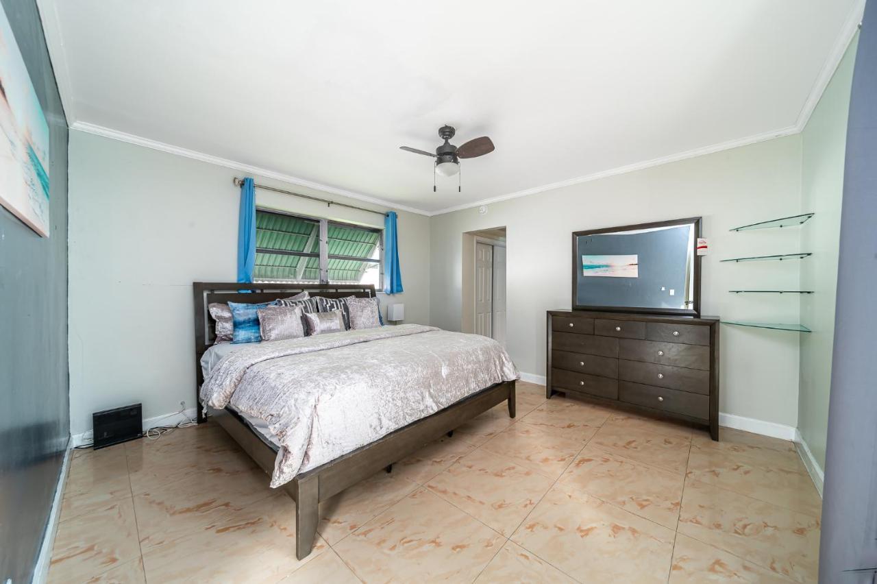 Pool Vacation Villa Hollywood Bagian luar foto