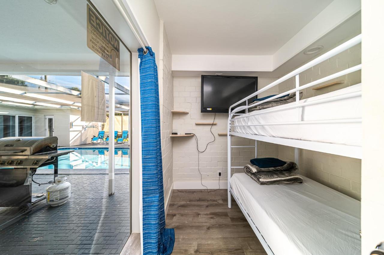 Pool Vacation Villa Hollywood Bagian luar foto