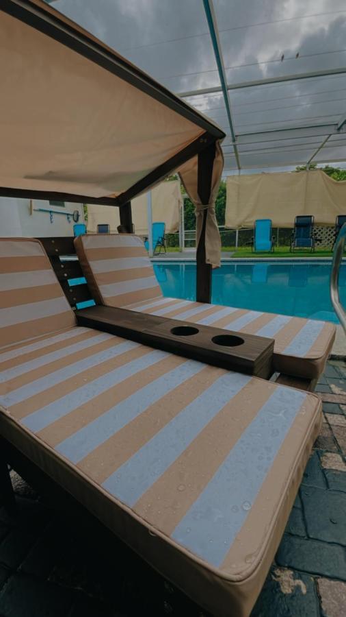 Pool Vacation Villa Hollywood Bagian luar foto